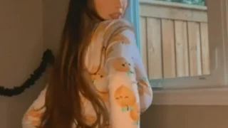 Cecilia Rose in Nighty OnlyFans Video Leaked
